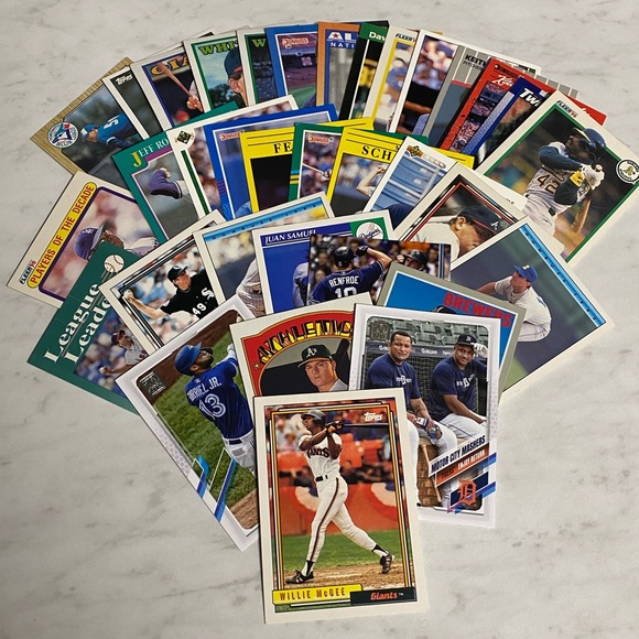 Baseball Cards Random packs 35 cards VTG 1985-2021 - Picture 2 of 9